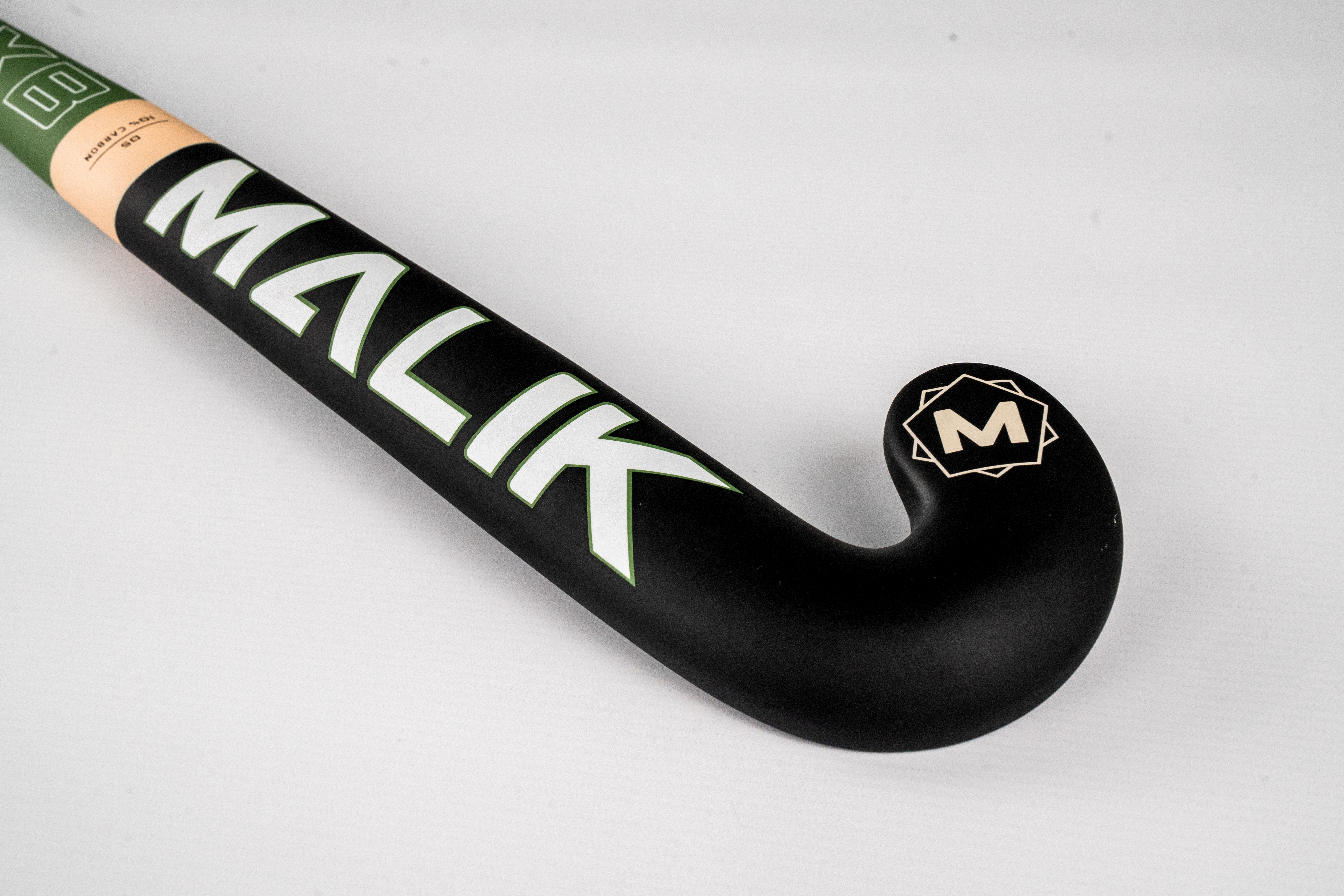 MALIK - XB5 Composite Outdoor [2025]